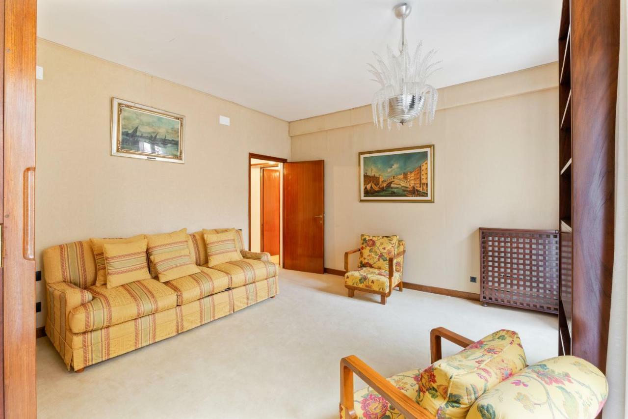 Venice Castello Elegant Apartment ภายนอก รูปภาพ