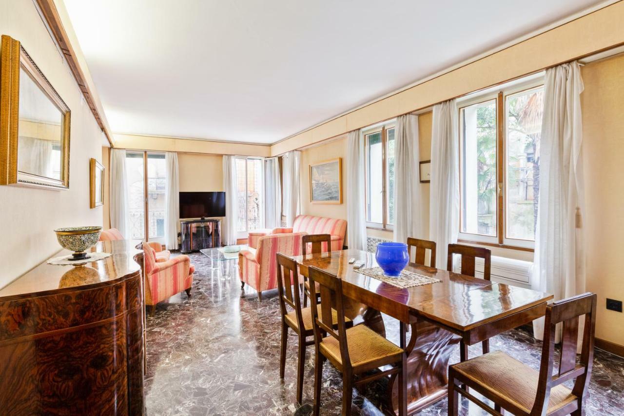 Venice Castello Elegant Apartment ภายนอก รูปภาพ