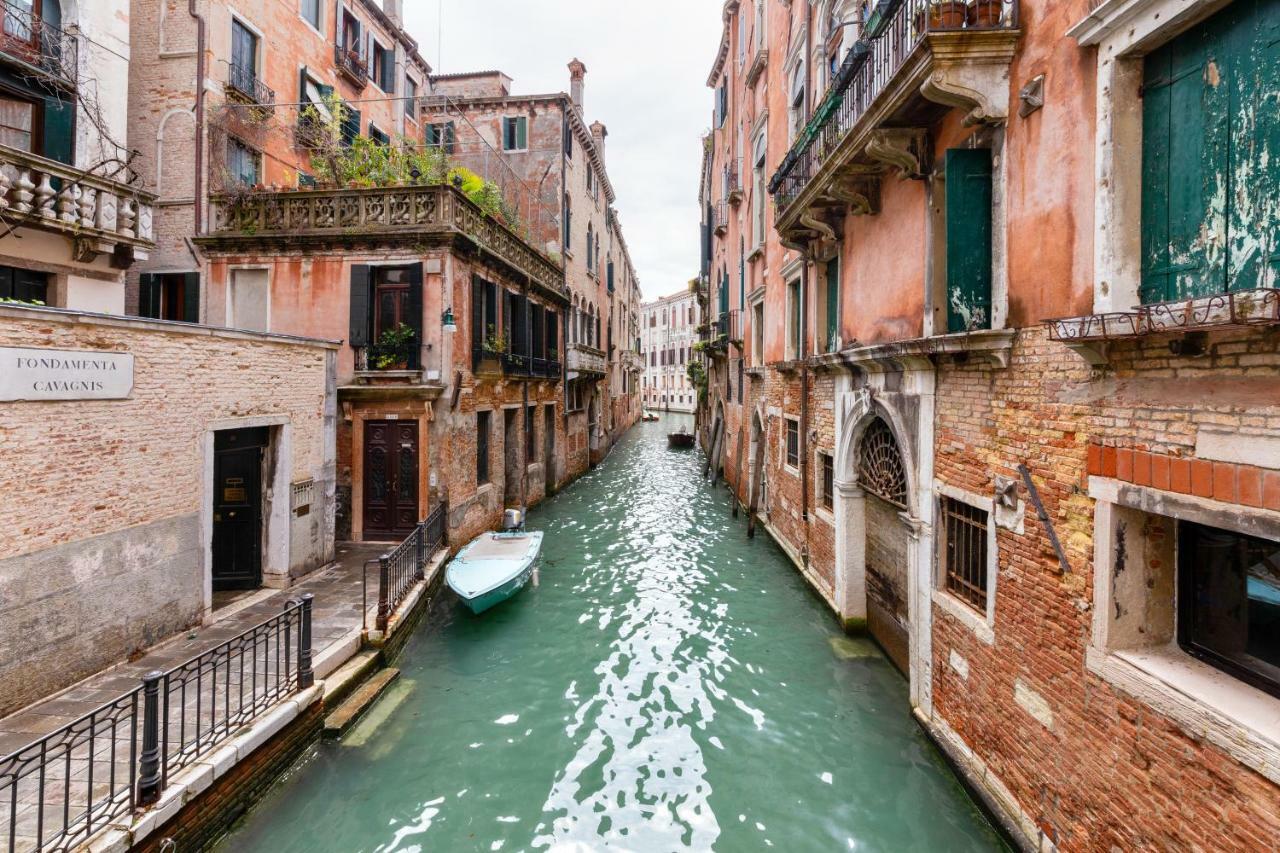 Venice Castello Elegant Apartment ภายนอก รูปภาพ