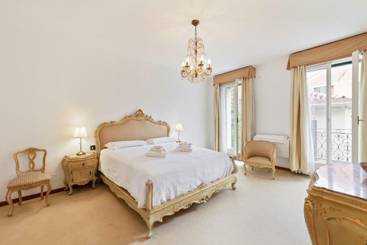 Venice Castello Elegant Apartment ภายนอก รูปภาพ