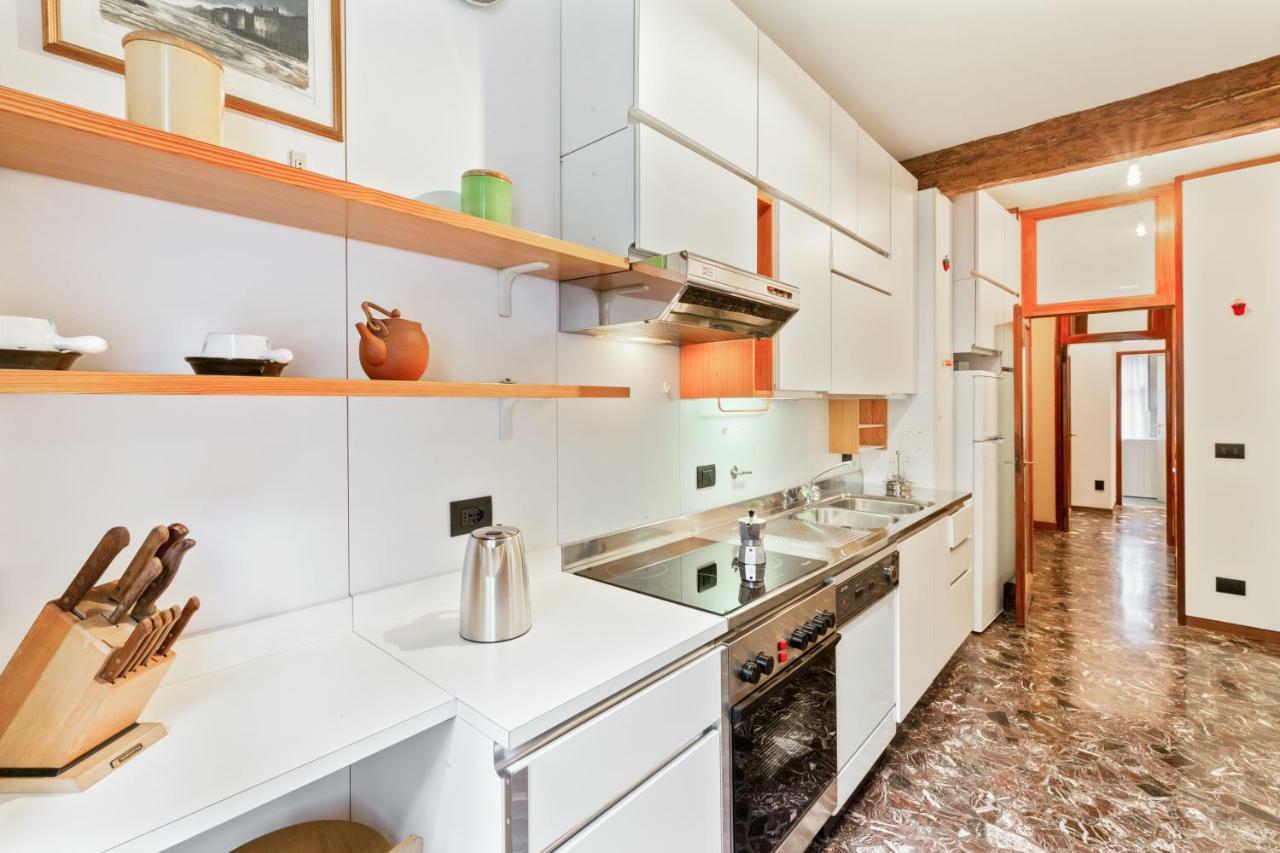 Venice Castello Elegant Apartment ภายนอก รูปภาพ