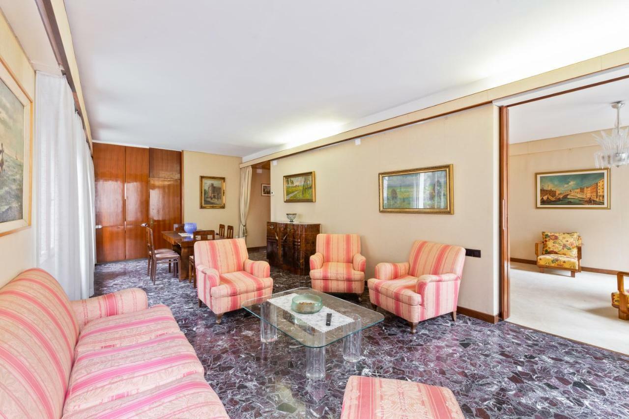 Venice Castello Elegant Apartment ภายนอก รูปภาพ